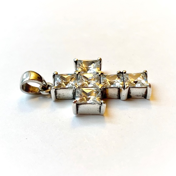 VTG Sterling Silver 925 Clear Square Cut Crystals Cross Pendant - Picture 4 of 8